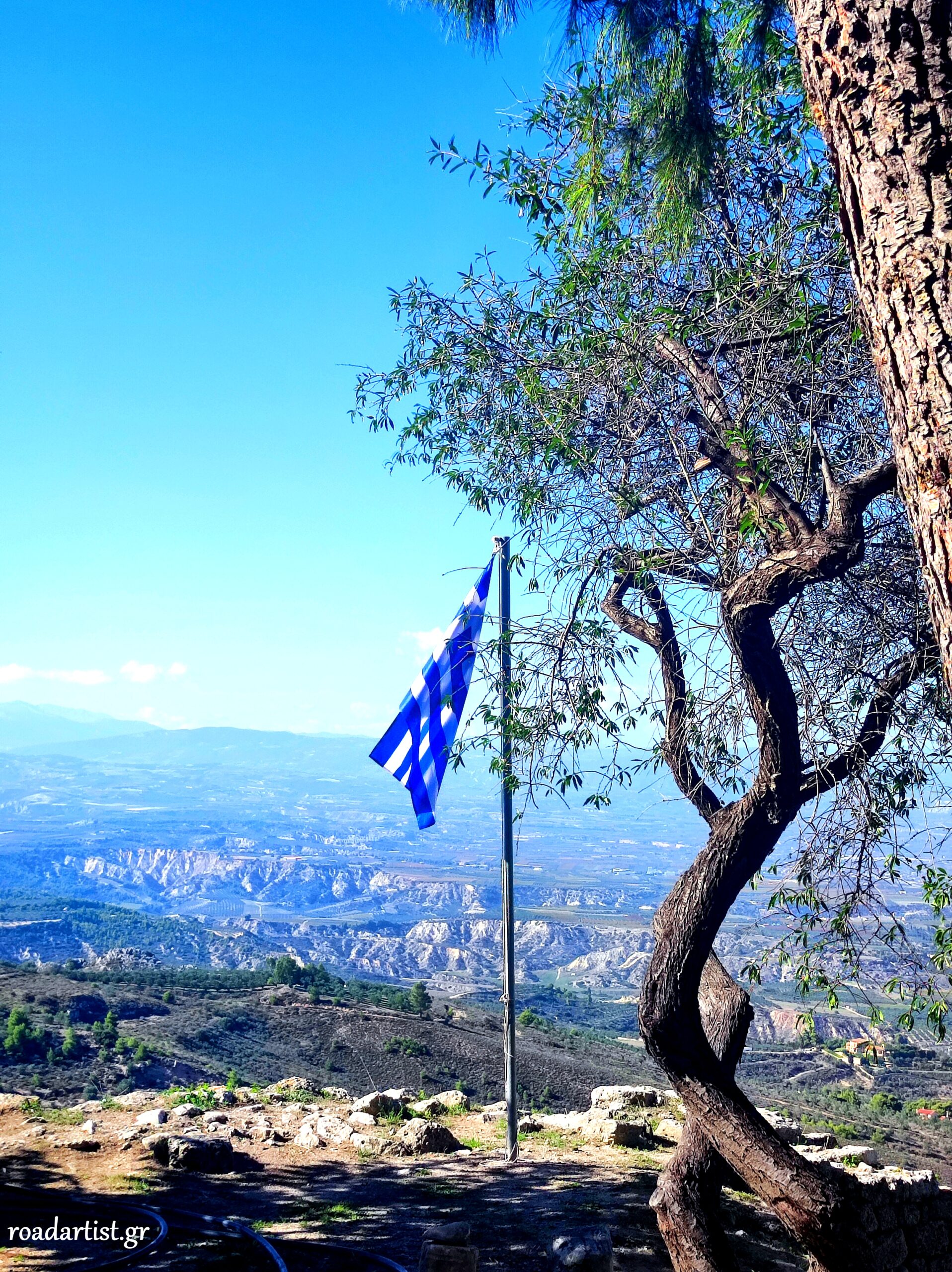 Ρεμβάζοντας από ψηλά. Ακροκόρινθος. 