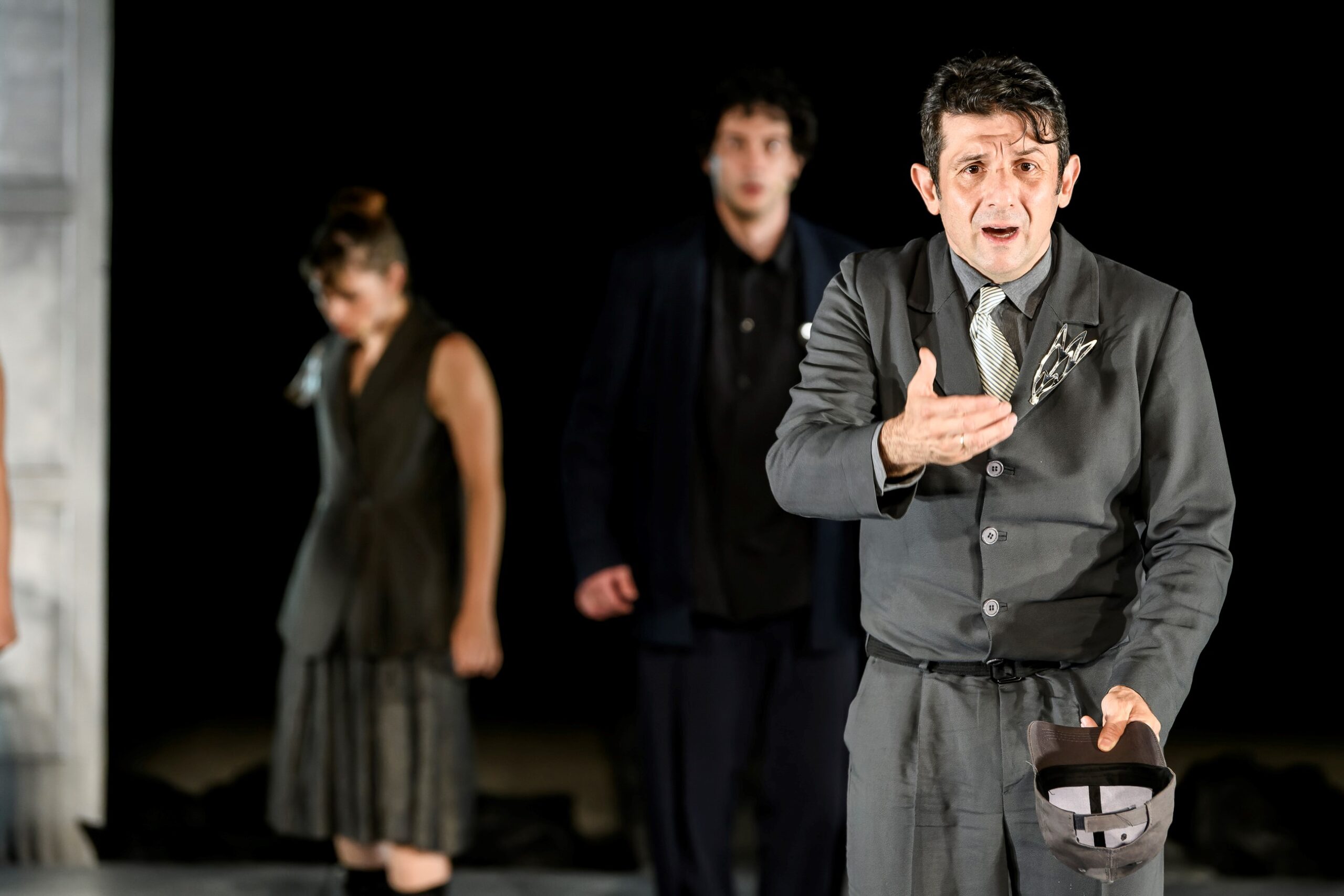 Αντιγόνη, Σοφοκλής - Μιχάλης Οικονόμου