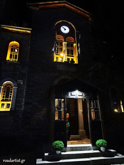 Ο ναός Αγίας Παρασκευής το βράδυ. Τσαγκαράδα