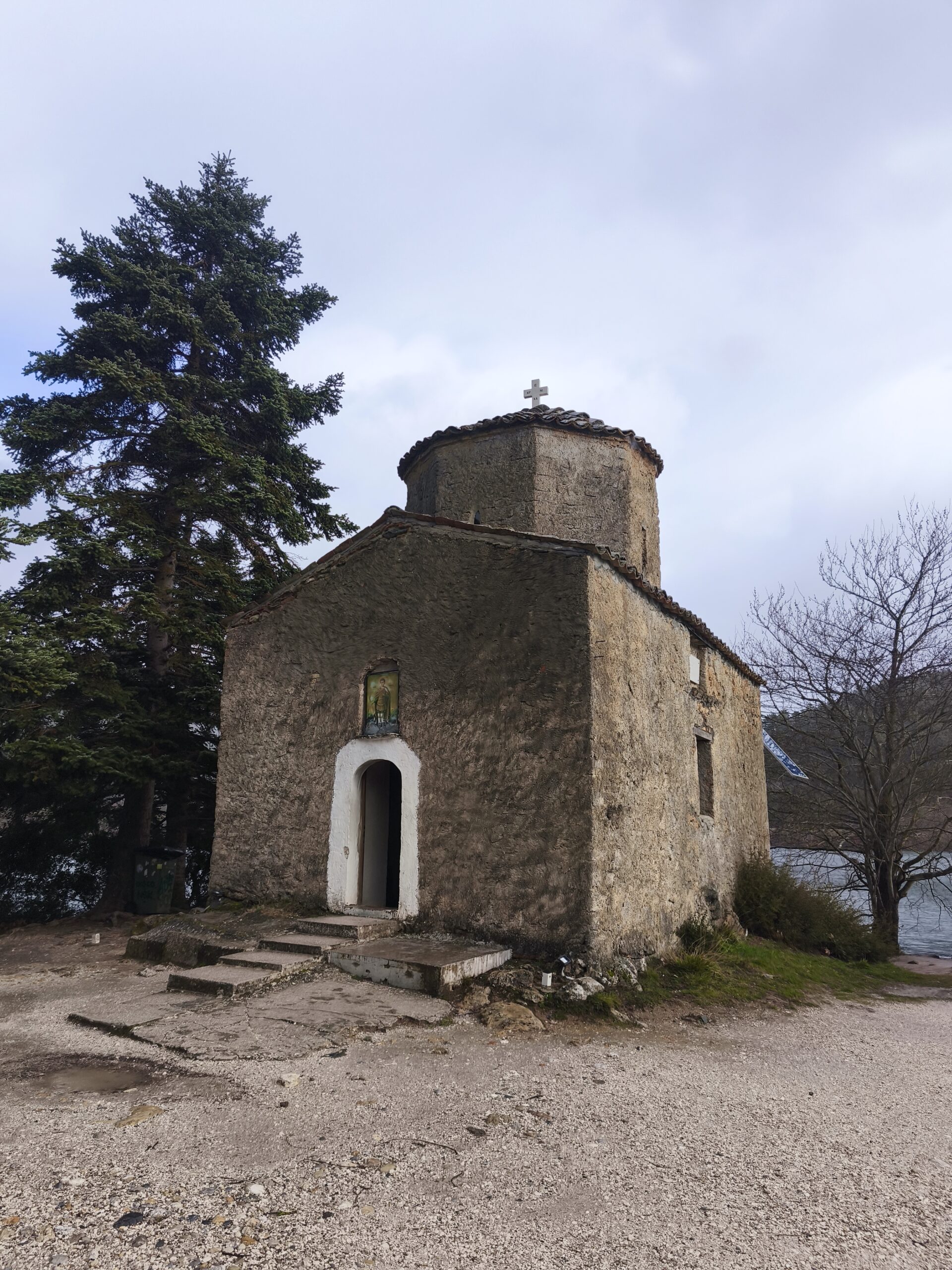 Άγιος Φανούριος, Λίμνη Δόξα