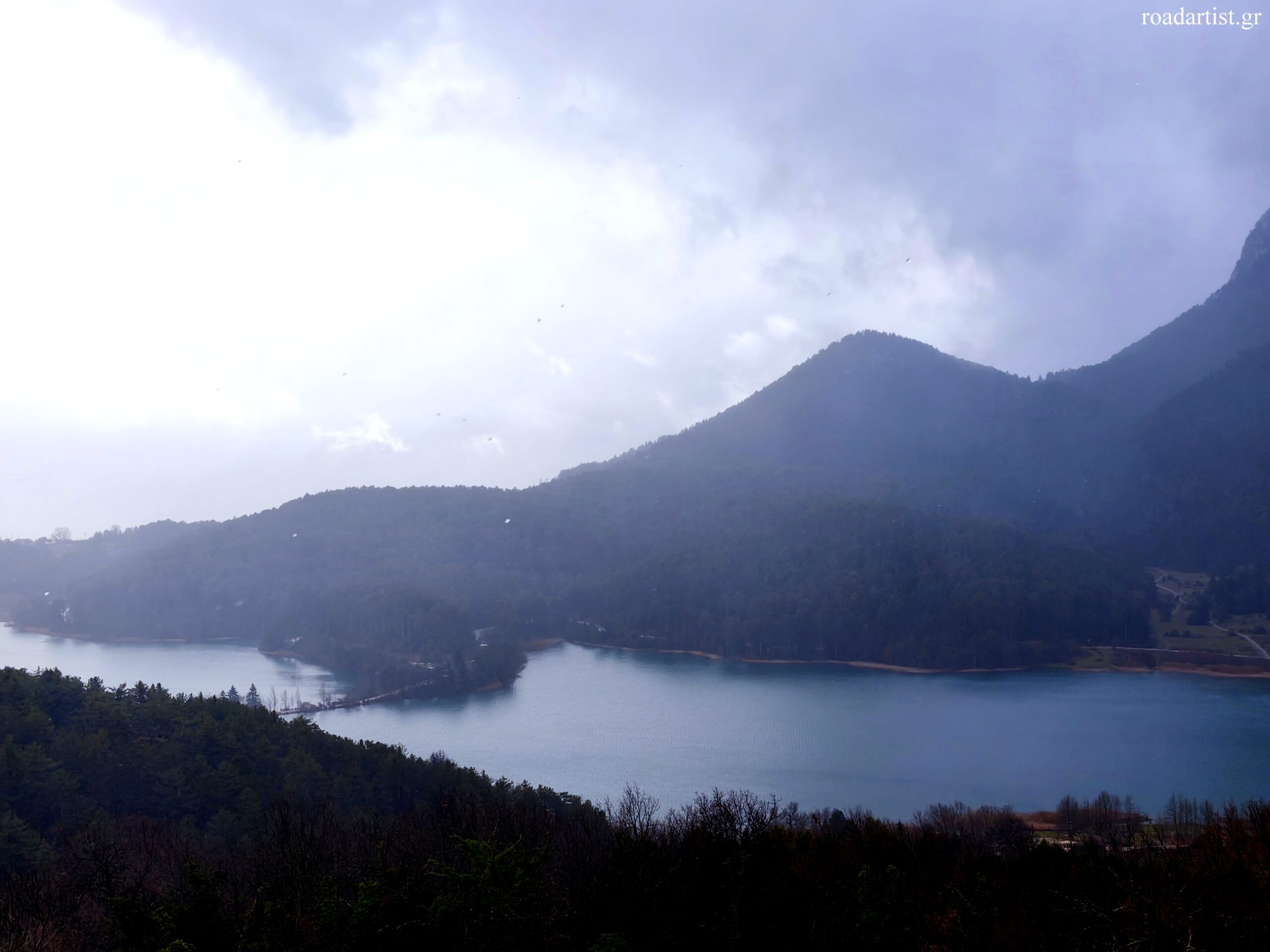 Λίμνη Δόξα, Θέα από την Ι.Μ. Α. Γεωργίου