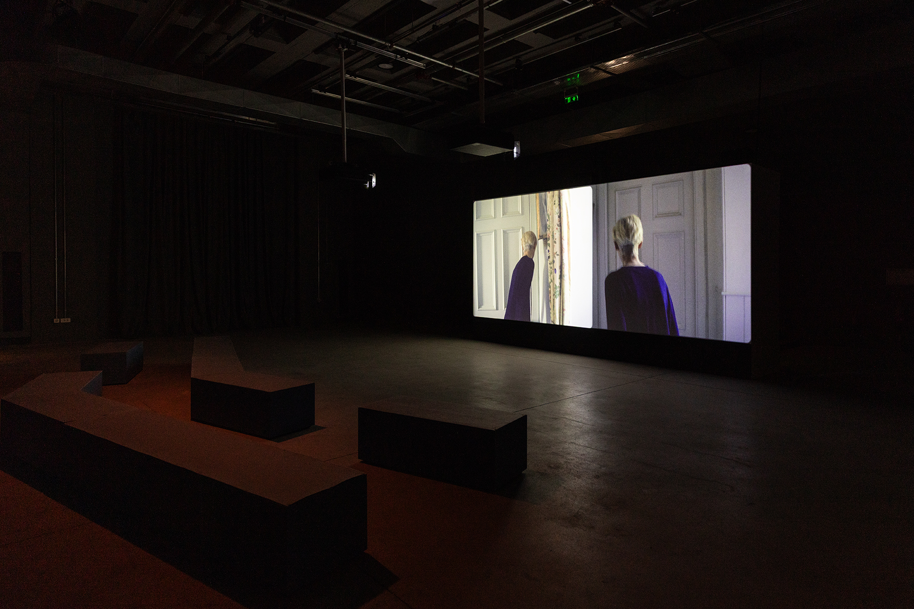 Tilda_Swinton_Ongoing_Apichatpong-Weerasethakul-©-Margarita-Yoko-Nikitaki-for-Onassis-Stegi